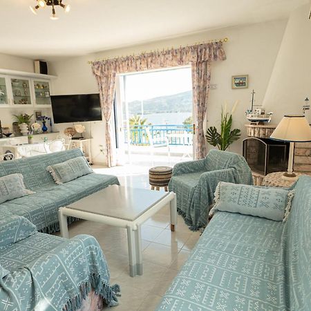 فيلا Rigos House At Askeli Beach, Poros Island Poros Town المظهر الخارجي الصورة