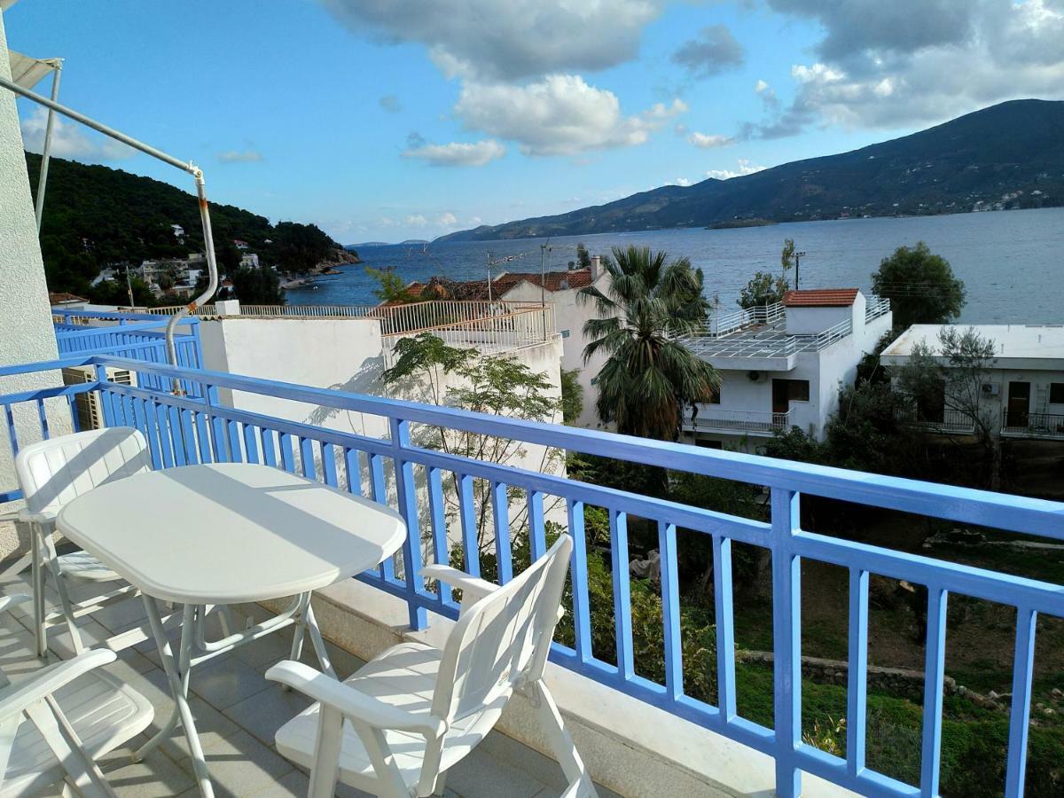 فيلا Rigos House At Askeli Beach, Poros Island Poros Town المظهر الخارجي الصورة